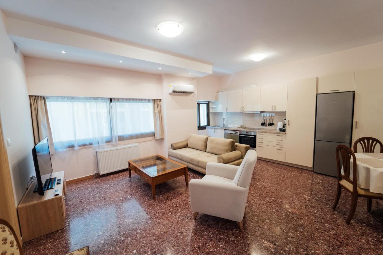 Luxury Apartment In Plaka - Acropolis アテネ エクステリア 写真