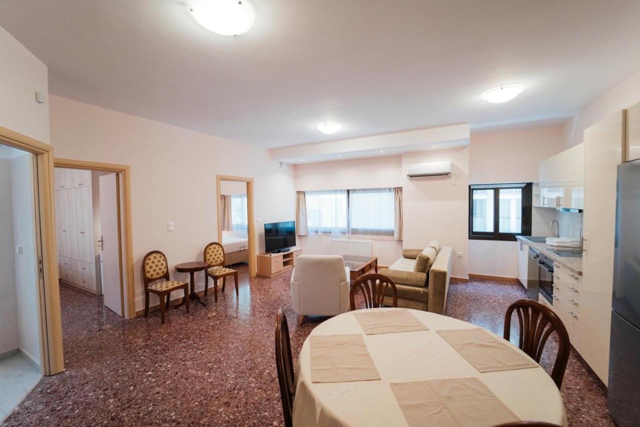 Luxury Apartment In Plaka - Acropolis アテネ エクステリア 写真