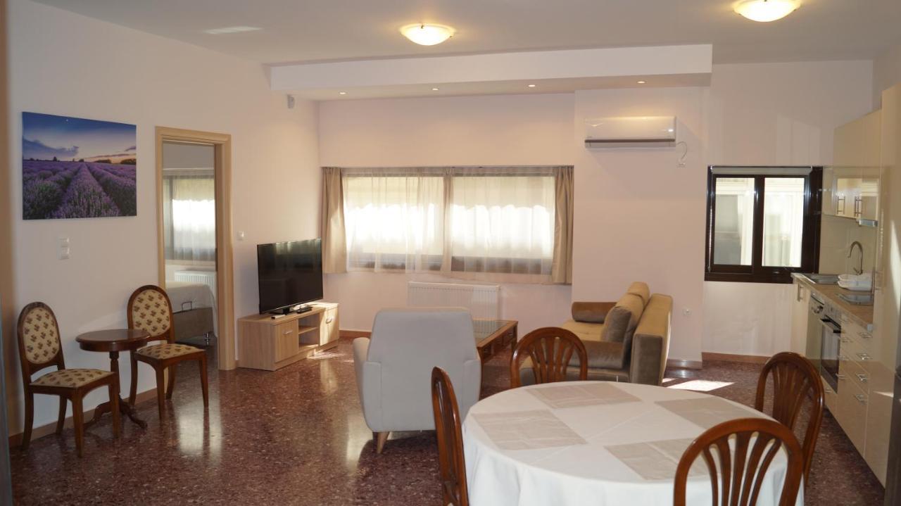 Luxury Apartment In Plaka - Acropolis アテネ エクステリア 写真