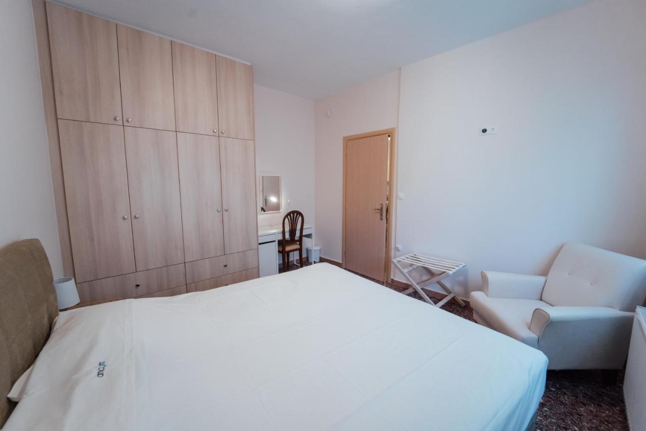Luxury Apartment In Plaka - Acropolis アテネ エクステリア 写真
